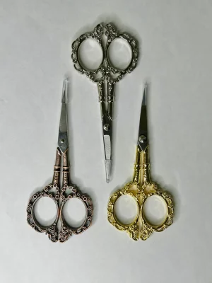 Ciseaux de précision 11 cm vintage avec motif floral – lames acier inoxydable pour couture, broderie et travaux textiles, disponible en argent, doré et bronze